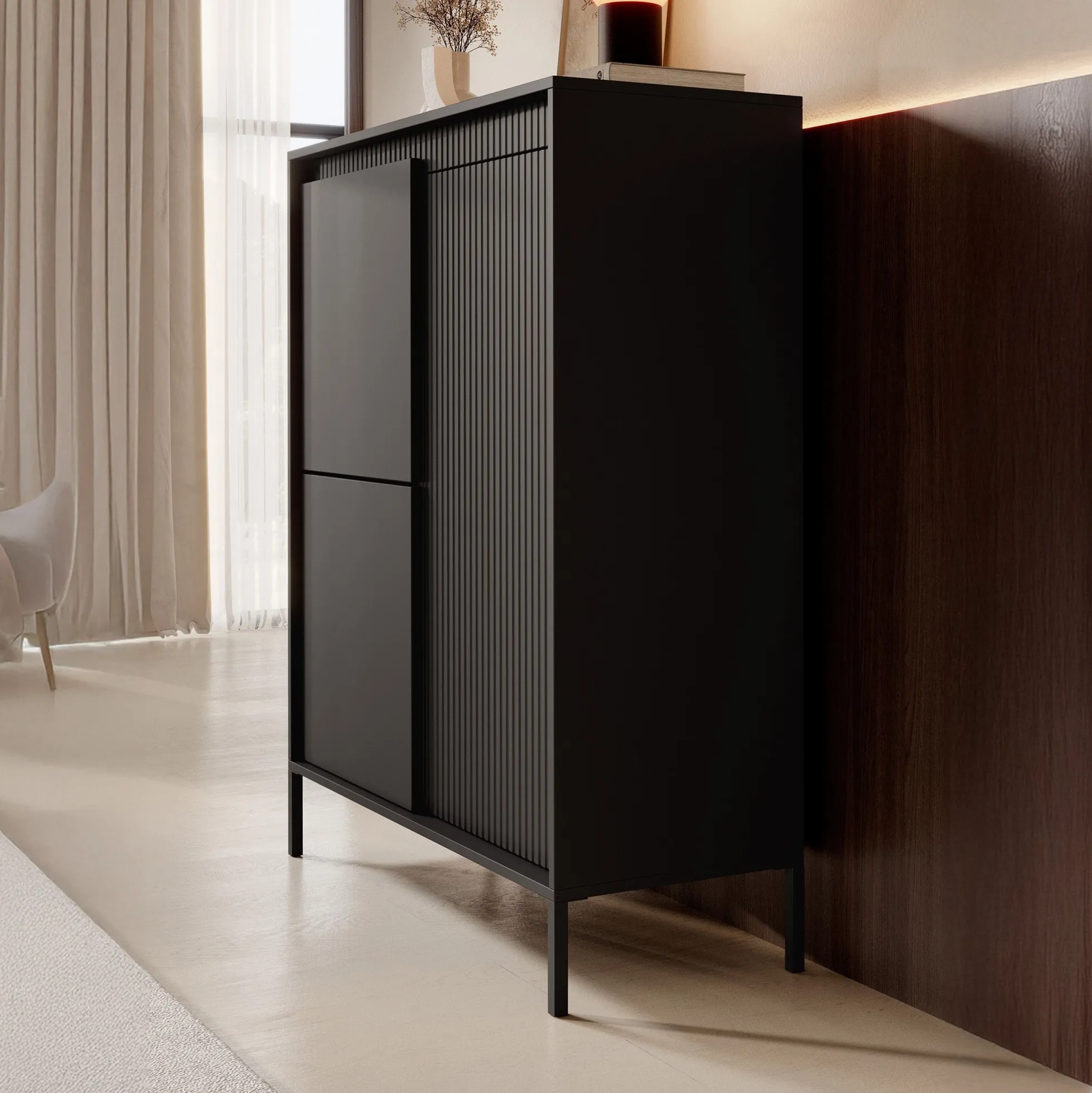 Saran - Dressoir - Zwart - 104x40x123 cm
